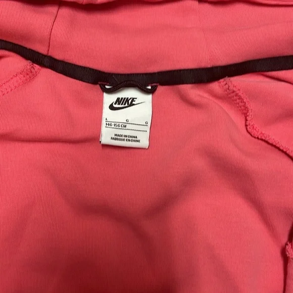 Color Nike Tech - Picture 2 of 3